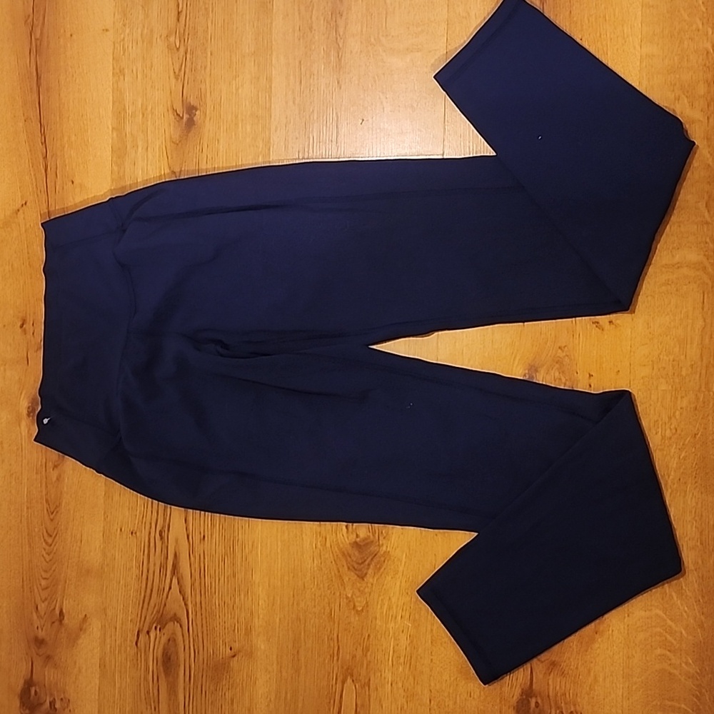 Lululemon athletica  blue straight leggings size 4 in good condition used